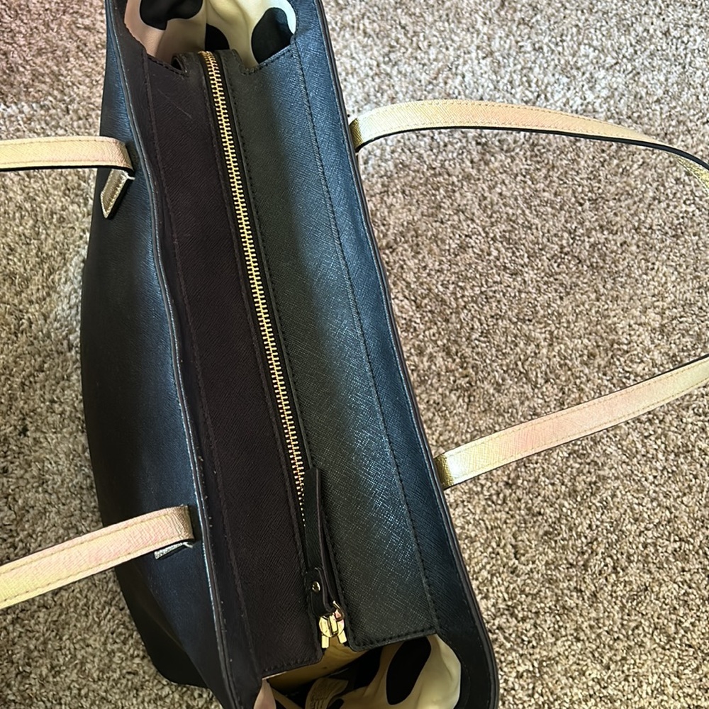 Kate Spade Purse - Picture 11 of 16
